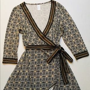 Avon Long Sleeve Brown/Black/White wrapped Dress Size XL